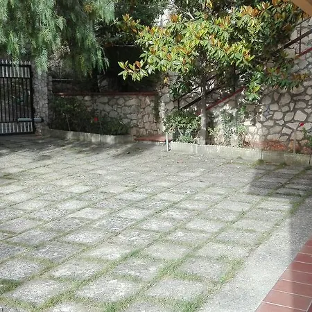 Frühstückspension A Casa Di Laura
