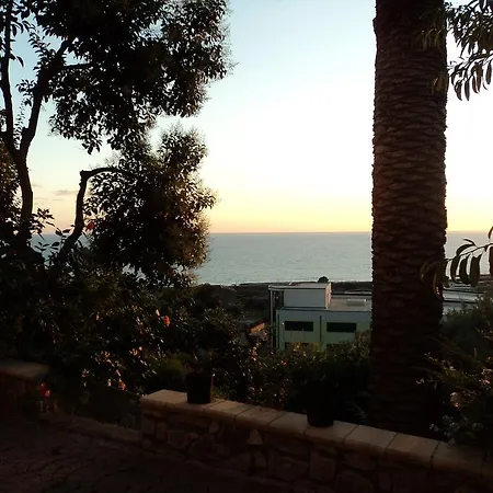 Bed & Breakfast A Casa Di Laura Amantea