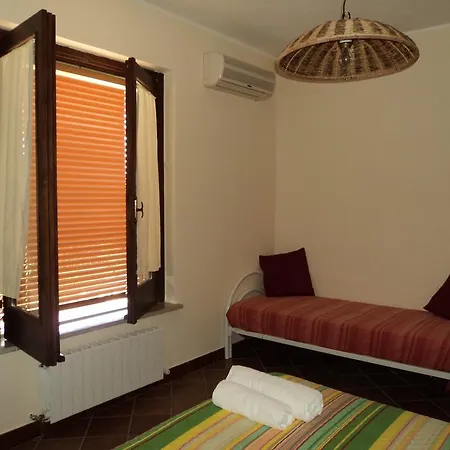 לינה וארוחת בוקר A Casa Di Laura אמנטיאה