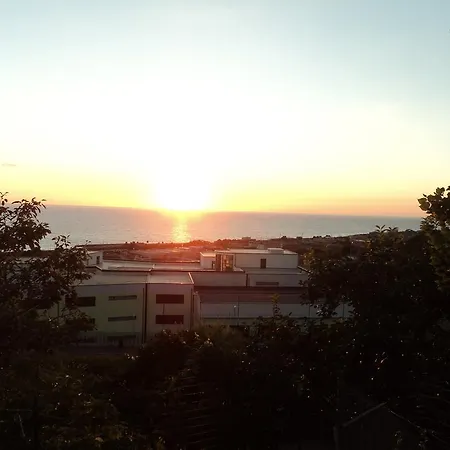 לינה וארוחת בוקר A Casa Di Laura