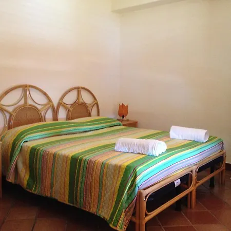 Bed & Breakfast A Casa Di Laura 2*