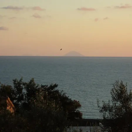 לינה וארוחת בוקר A Casa Di Laura 2*