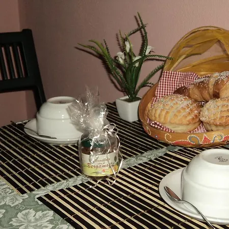 A Casa Di Laura אמנטיאה