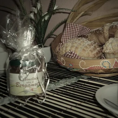 Bed & Breakfast A Casa Di Laura 2*