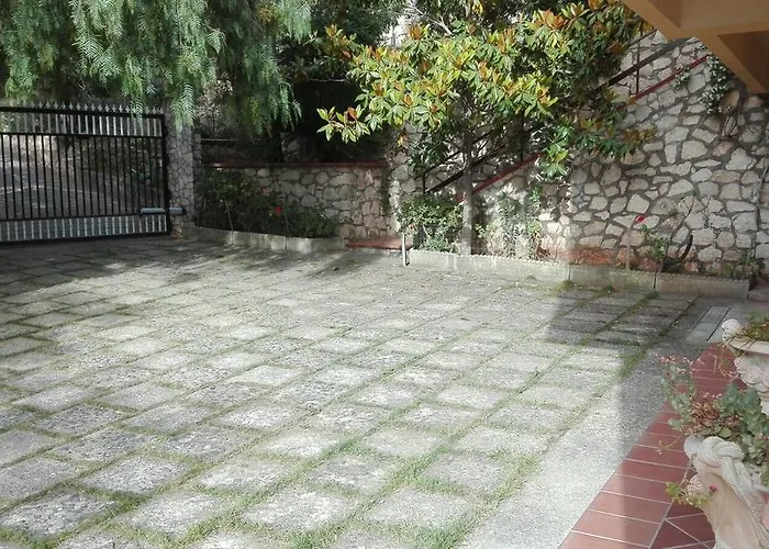 Alojamento de Acomodação e Pequeno-almoço A Casa Di Laura