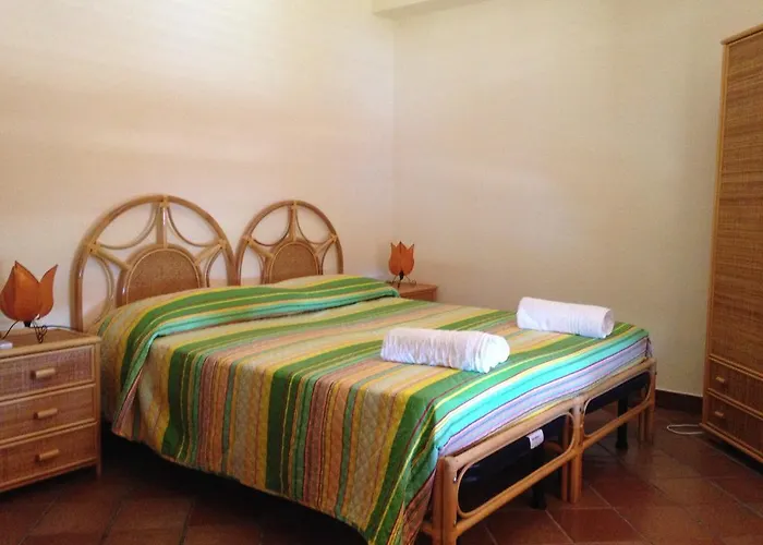 Alojamento de Acomodação e Pequeno-almoço A Casa Di Laura 2*