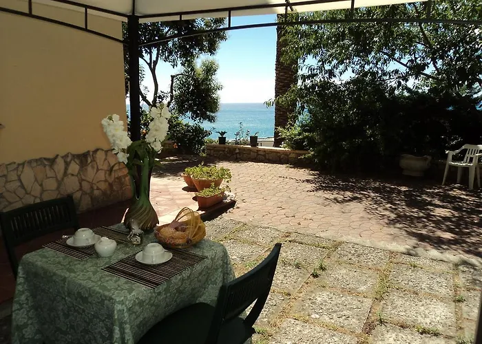 Alojamento de Acomodação e Pequeno-almoço A Casa Di Laura