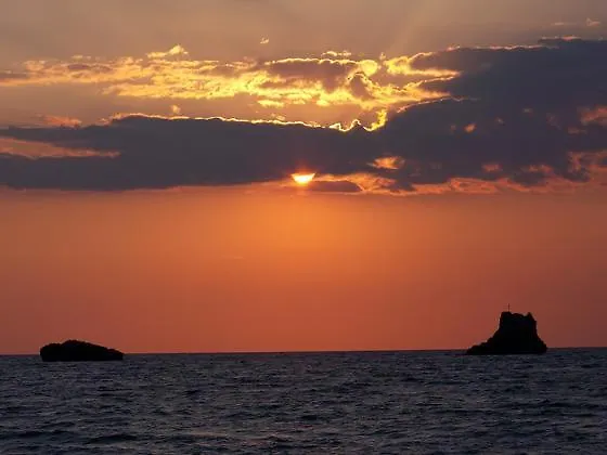 Alojamento de Acomodação e Pequeno-almoço A Casa Di Laura Amantea
